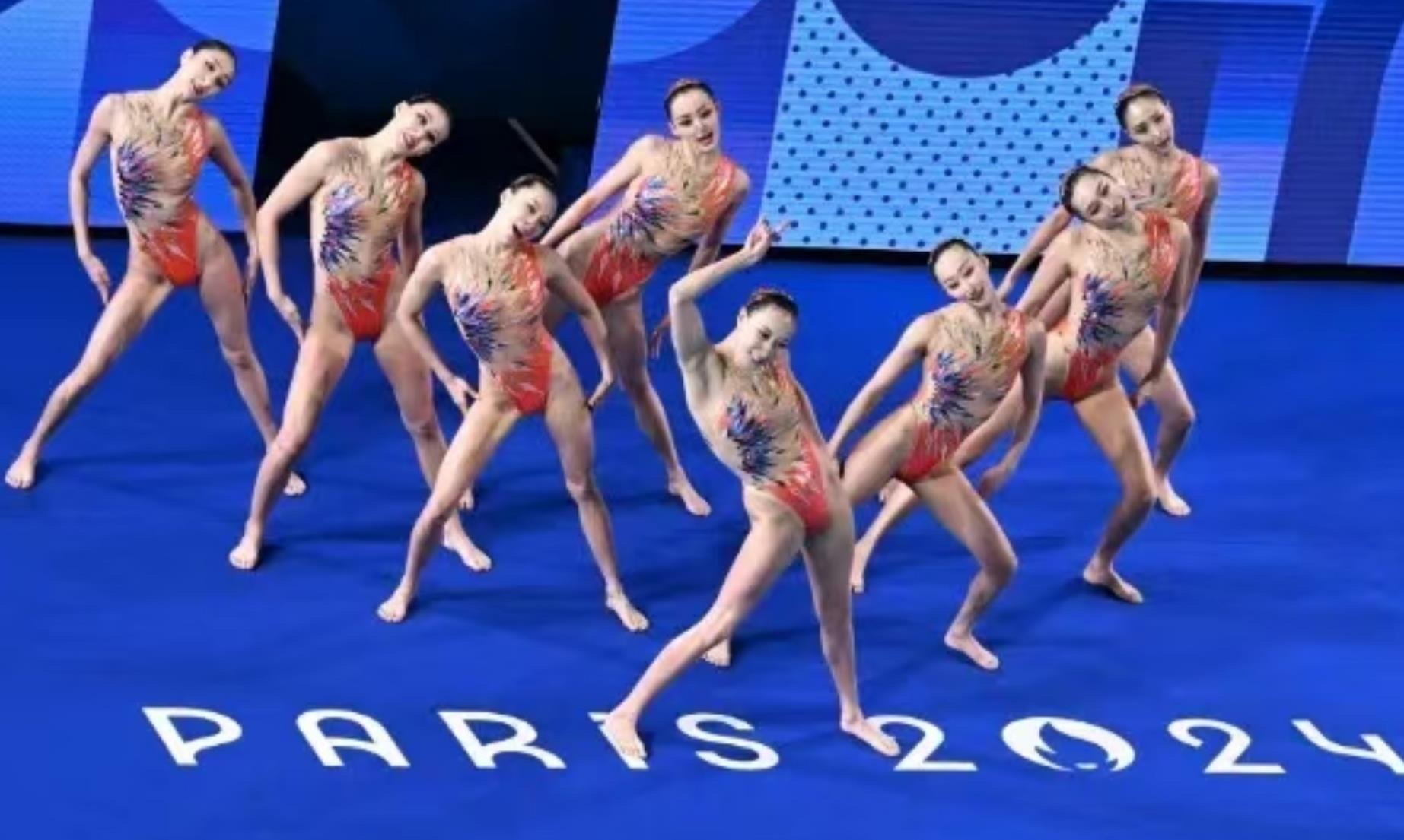 总有人黑C罗“跳水”？毛剑卿：这也是门艺术，跳得好叫艺术